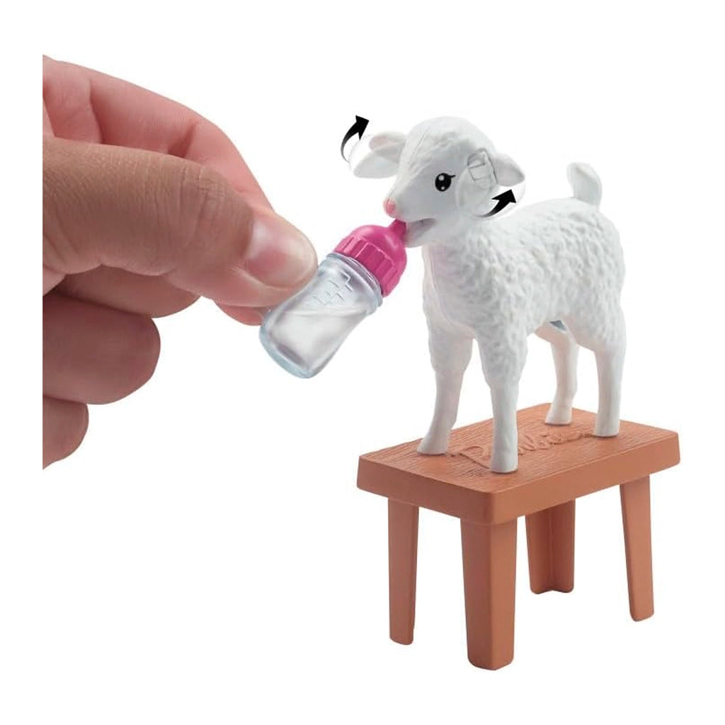 Barbie Veterinaria de Granja con Accesorios